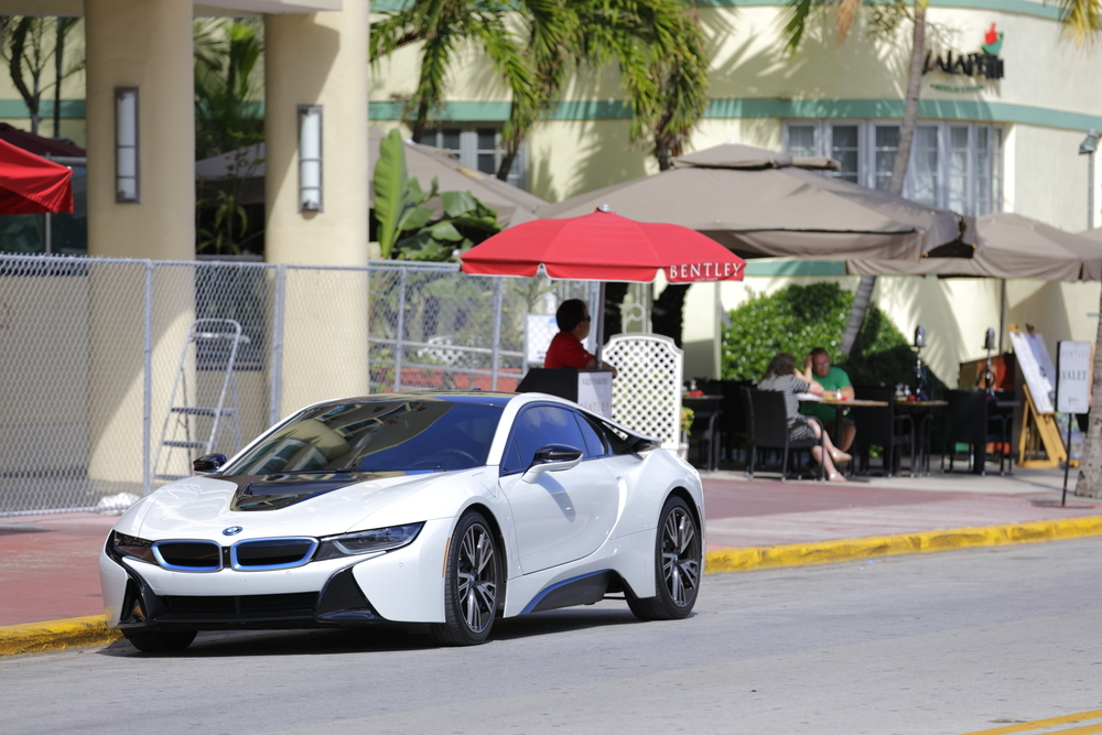 bmw I8 miami streets