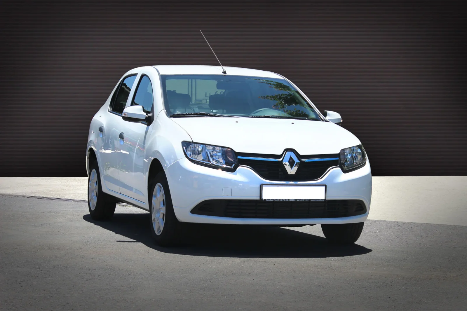 Rent Renault Logan  White 2018 in Erevan