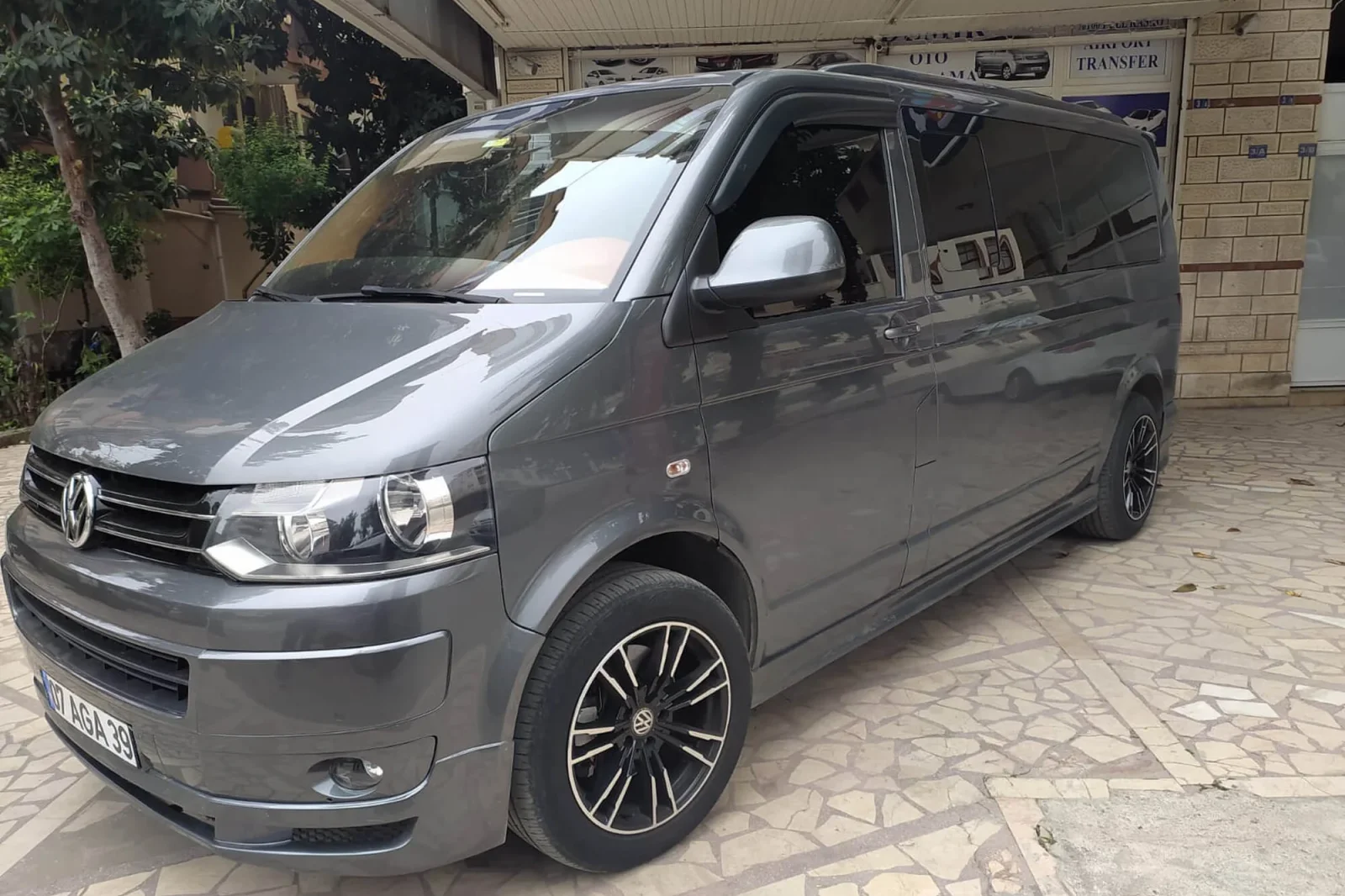 Loyer Volkswagen Caravelle  Gris 2015 en Alanya