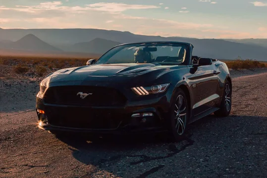 Ford Mustang Negro 2018