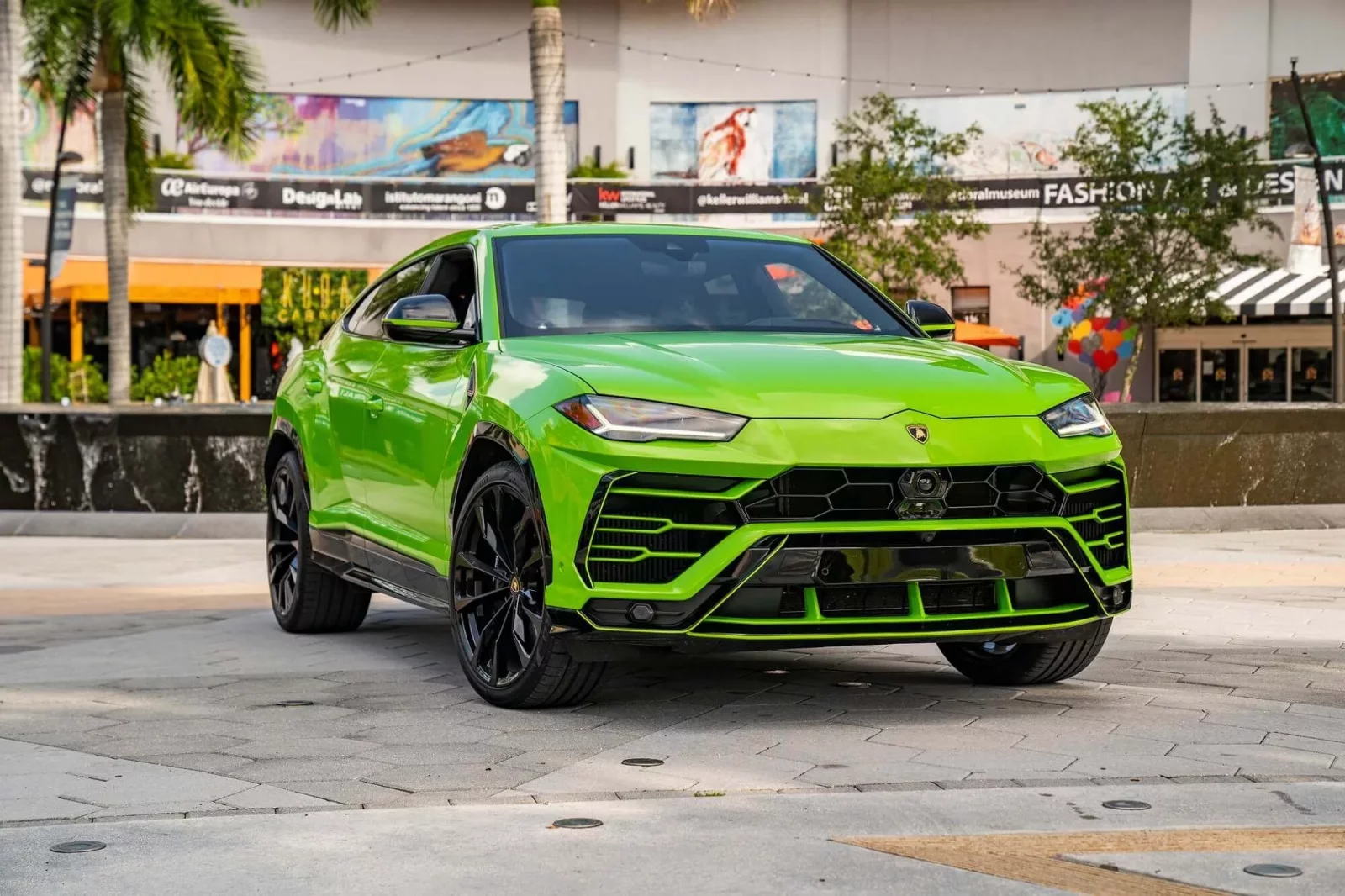 Rent Lamborghini Urus  Green 2022 in Dubai