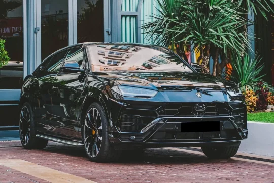 Lamborghini Urus Nero 2022
