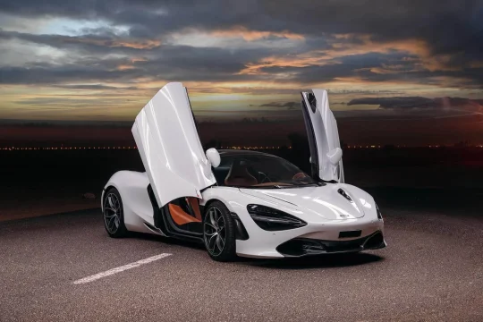 McLaren 720S White 2021