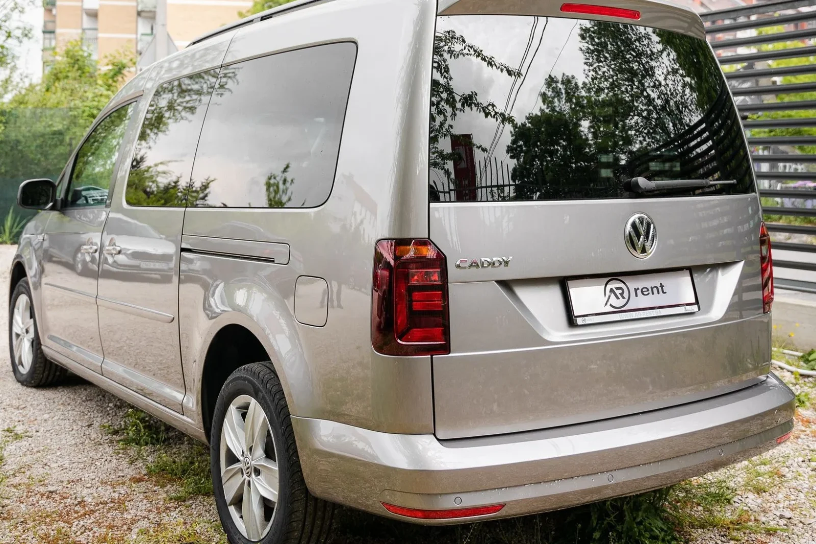Alquiler Volkswagen Caddy  Plata 2018 en Sarajevo - 2 