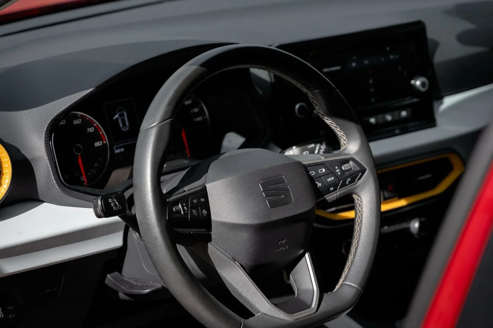 Rent SEAT Arona  Red 2023 in Sarajevo - 2 