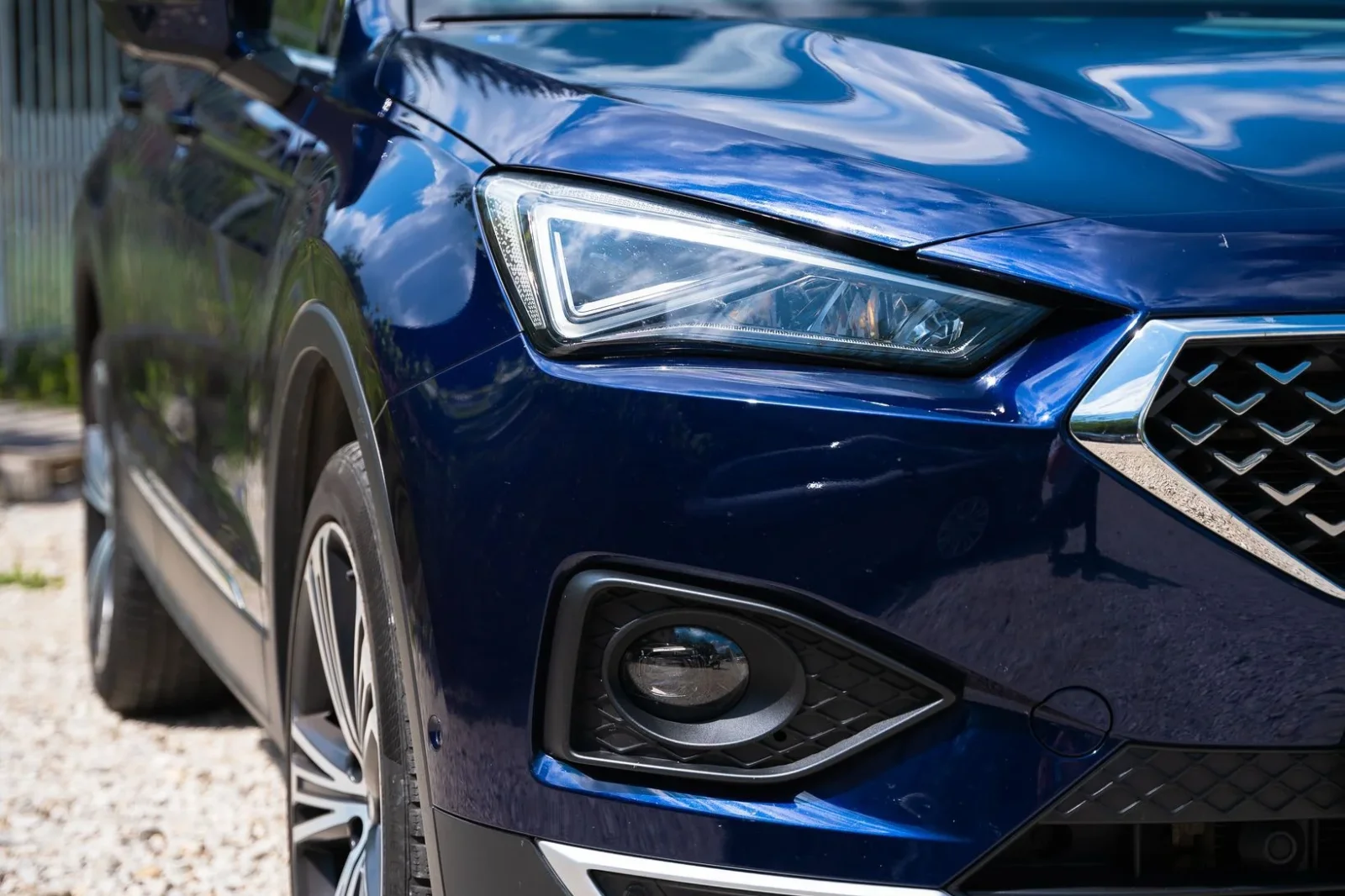 Rent SEAT Tarraco  Blue 2022 in Sarajevo - 5 