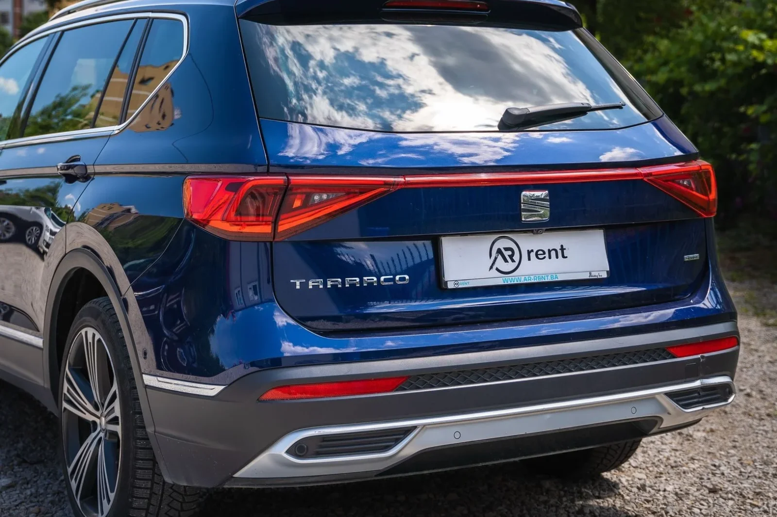 Rent SEAT Tarraco  Blue 2022 in Sarajevo - 3 