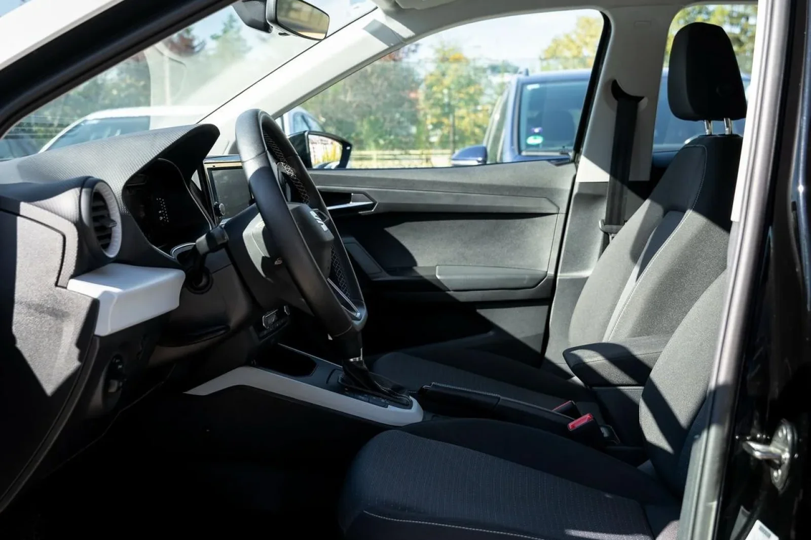 Loyer SEAT Arona  Noir 2023 en Sarajevo - 3 