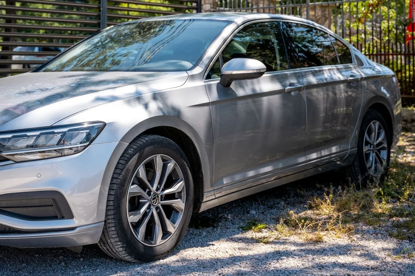 Rent Volkswagen Passat  Silver 2022 in Sarajevo - 2 