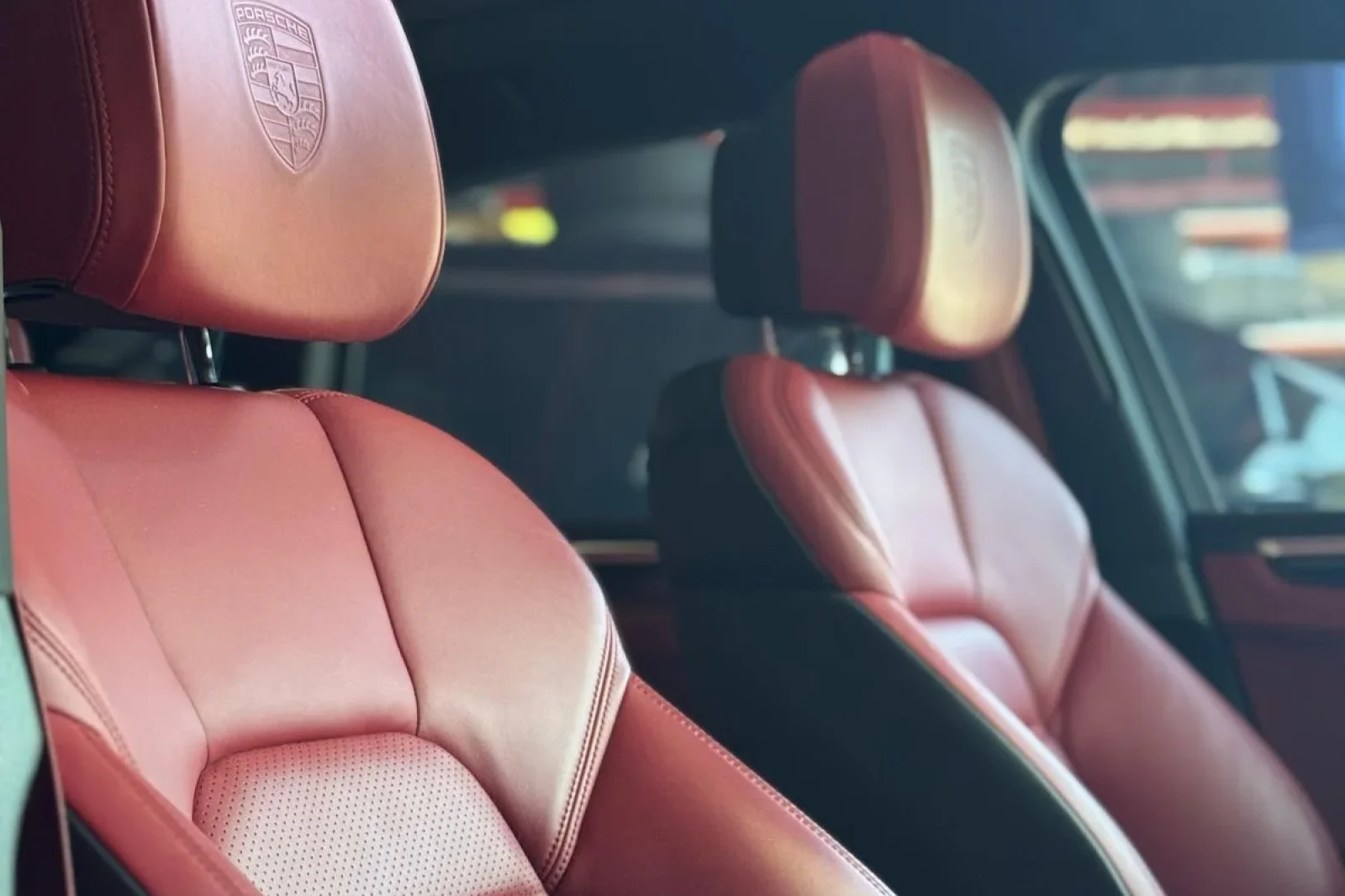 Loyer Porsche Macan  Noir 2020 en Bali - 6 