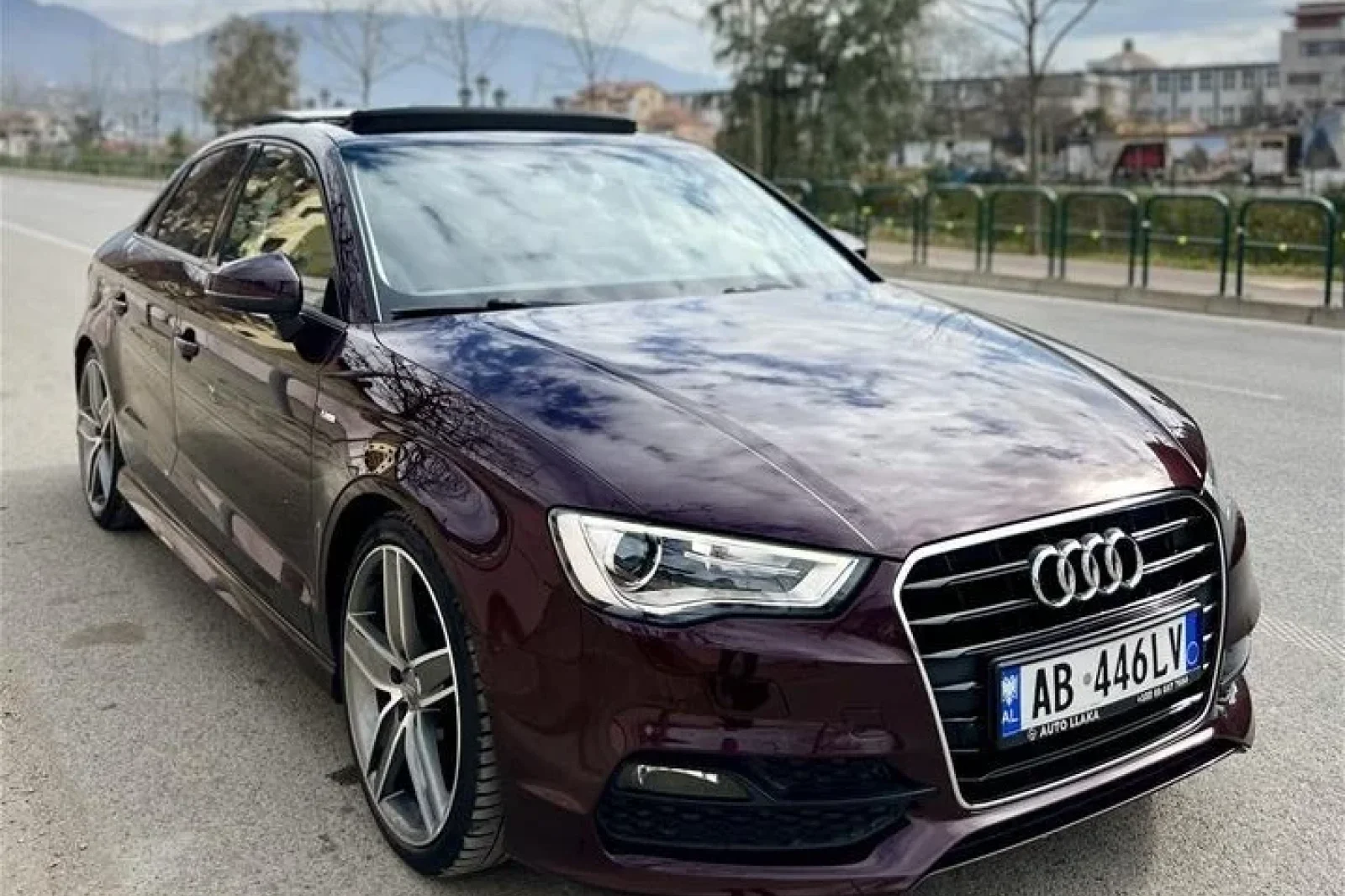 Loyer Audi A3  Violet 2015 en Tirana