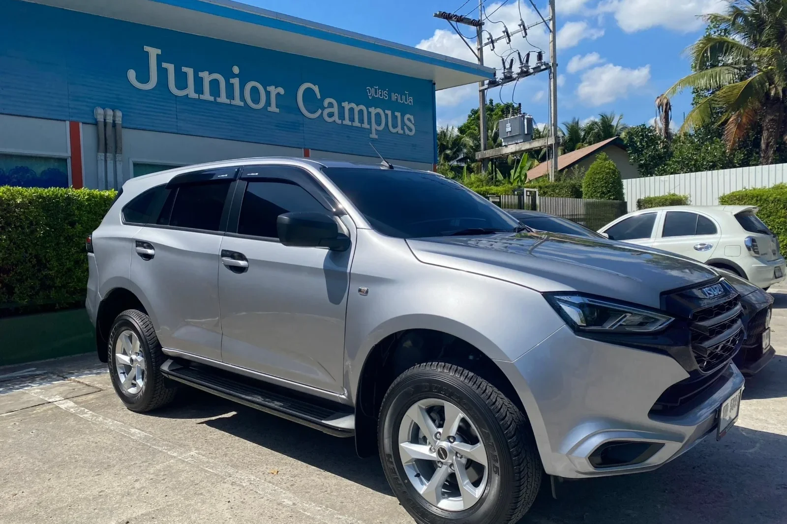 Rent Isuzu MU X Silver 2022 in Phuket