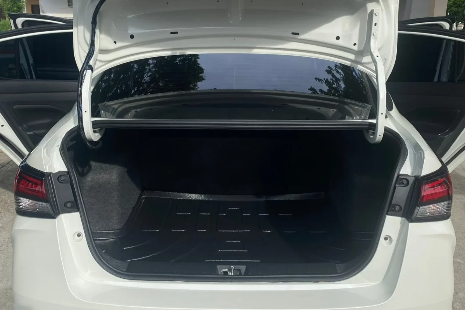 Rent Nissan Almera Turbo White 2023 in Phuket - 4 