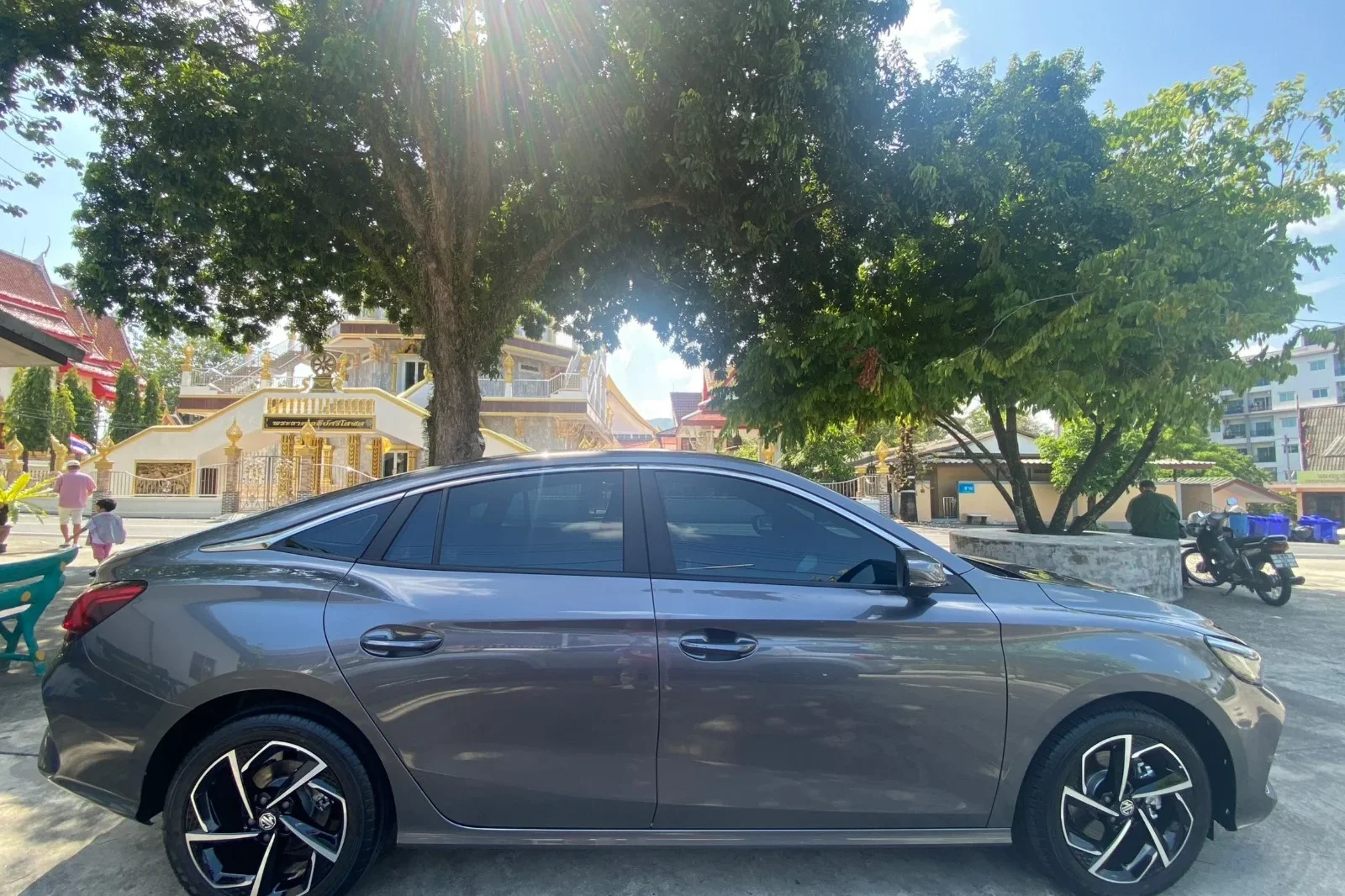 Alquiler MG 5  Gris 2023 en Phuket - 5 