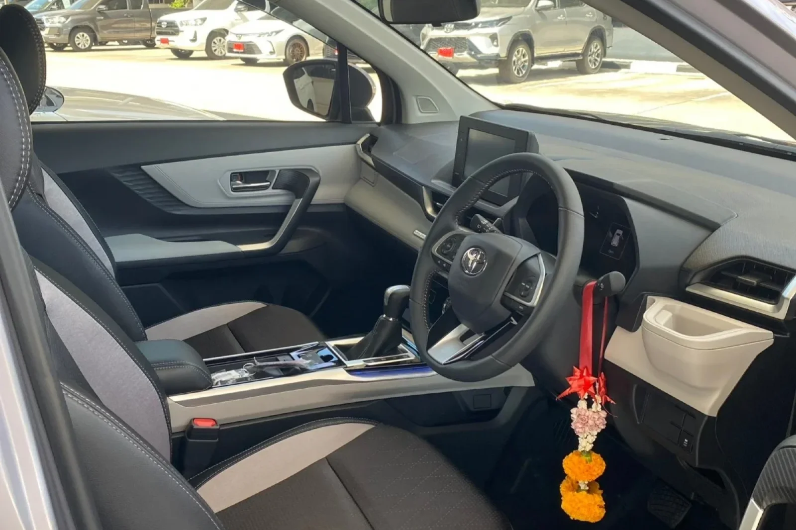 Rent Toyota Veloz  Grey 2023 in Phuket - 4 