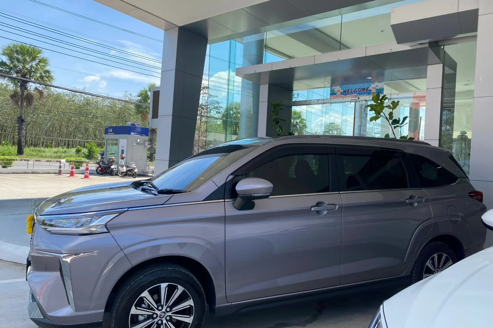 Rent Toyota Veloz  Grey 2023 in Phuket - 8 