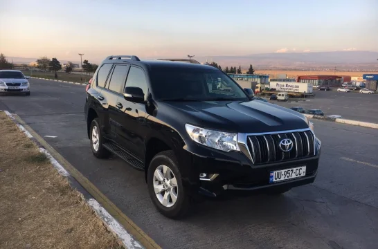 Toyota Land Cruiser Prado Zwart 2019