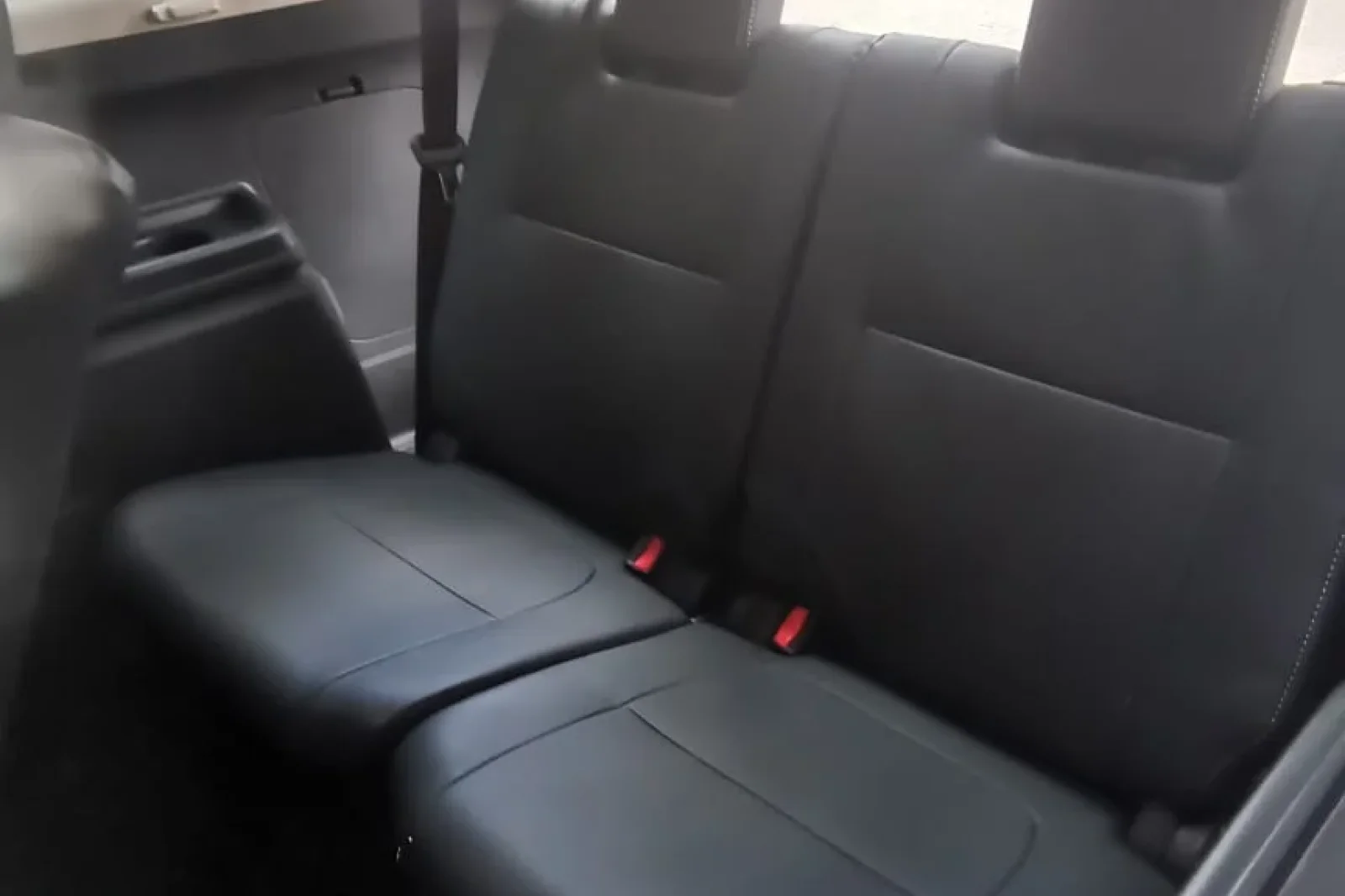 Huren Mitsubishi Outlander  Grijs 2020 in Tbilisi - 12 