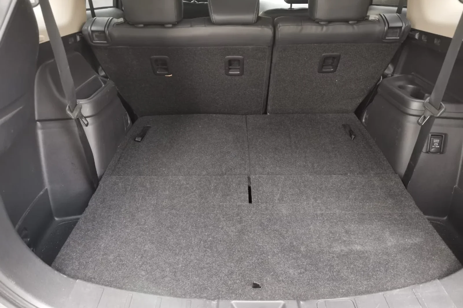 Huren Mitsubishi Outlander  Grijs 2020 in Tbilisi - 11 