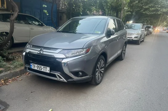 Mitsubishi Outlander Grijs 2020
