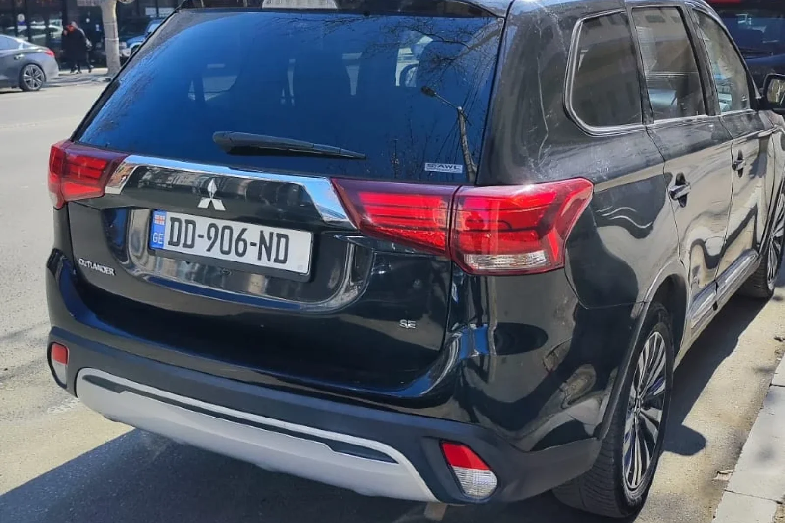 Loyer Mitsubishi Outlander  Noir 2019 en Tbilisi - 7 