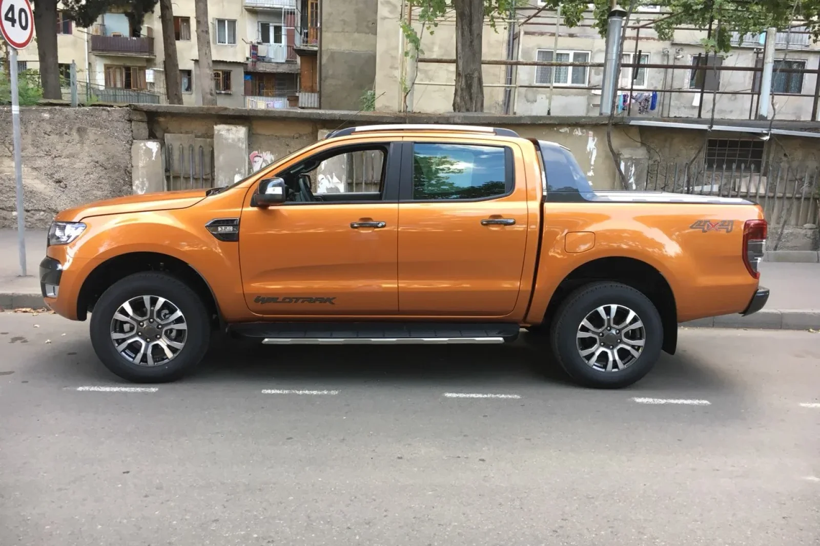 Huren Ford Ranger  Oranje 2018 in Tbilisi - 2 