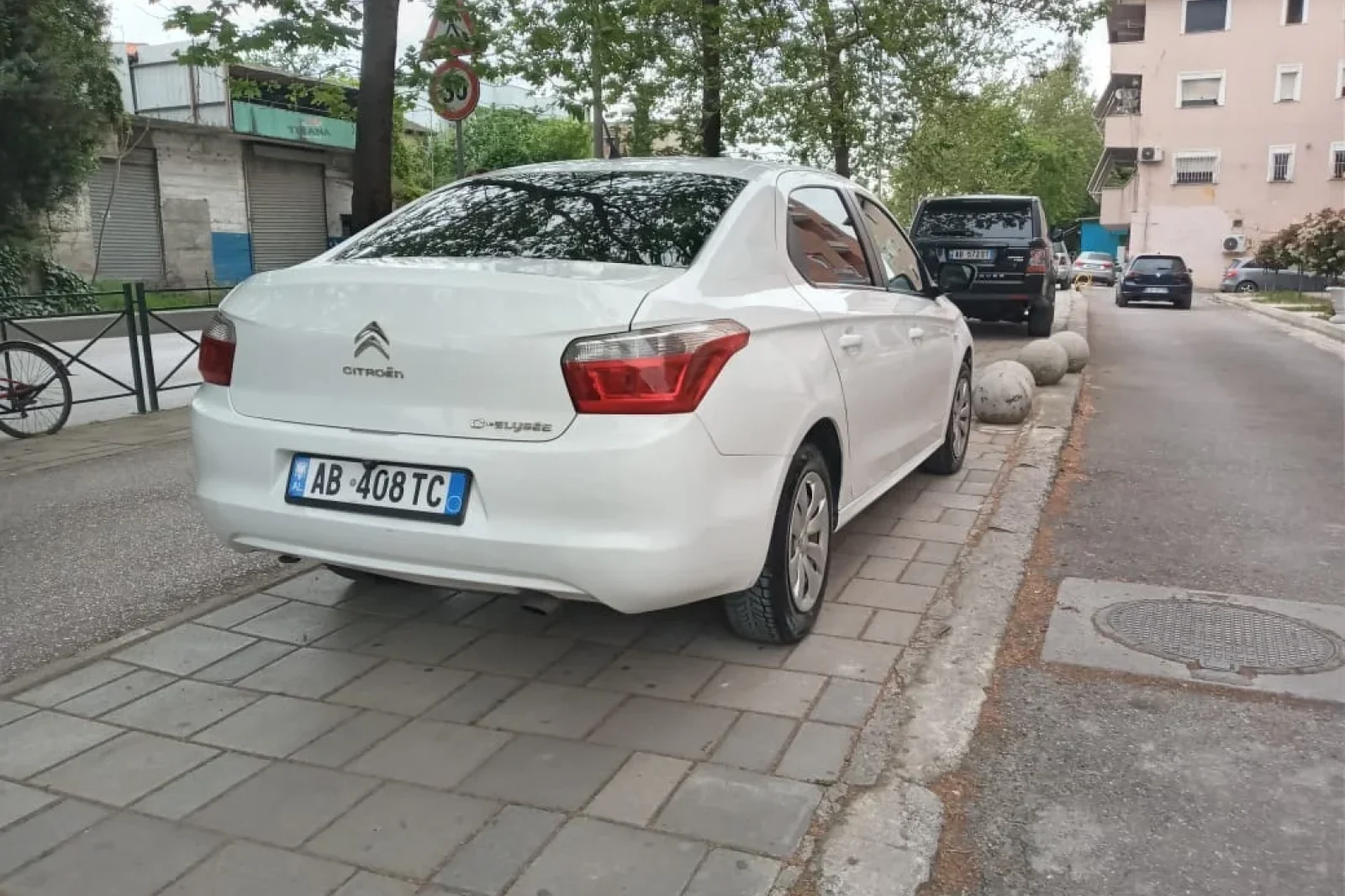 Rent Citroen C-Elysee  White 2016 in Tirana - 3 