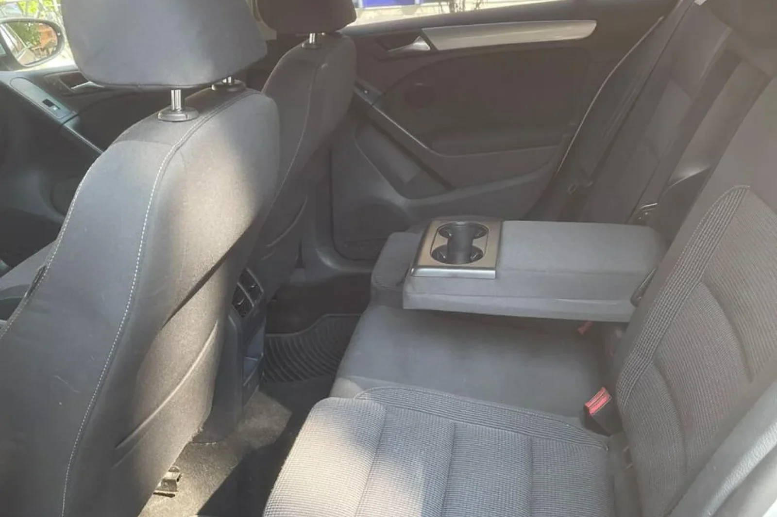 Rent Volkswagen Golf 6 Grey 2014 in Tirana - 5 