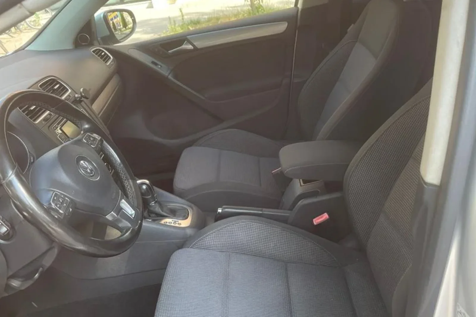 Rent Volkswagen Golf 6 Grey 2014 in Tirana - 4 