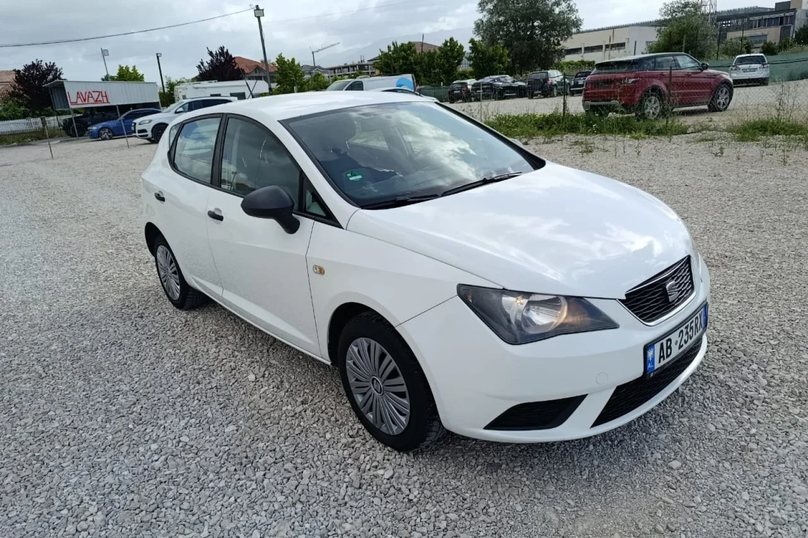 Affitto SEAT Ibiza  Bianco 2014 in Tirana