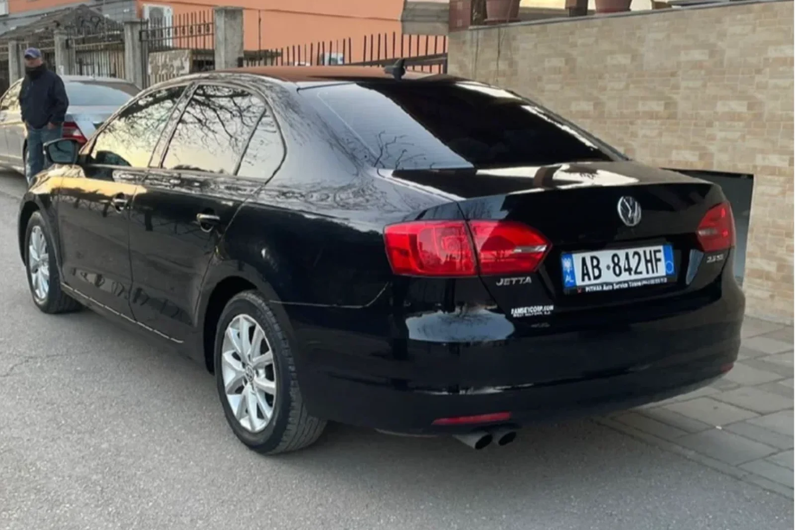 Аренда Volkswagen Jetta  Черный 2014 в Tirana - 3 