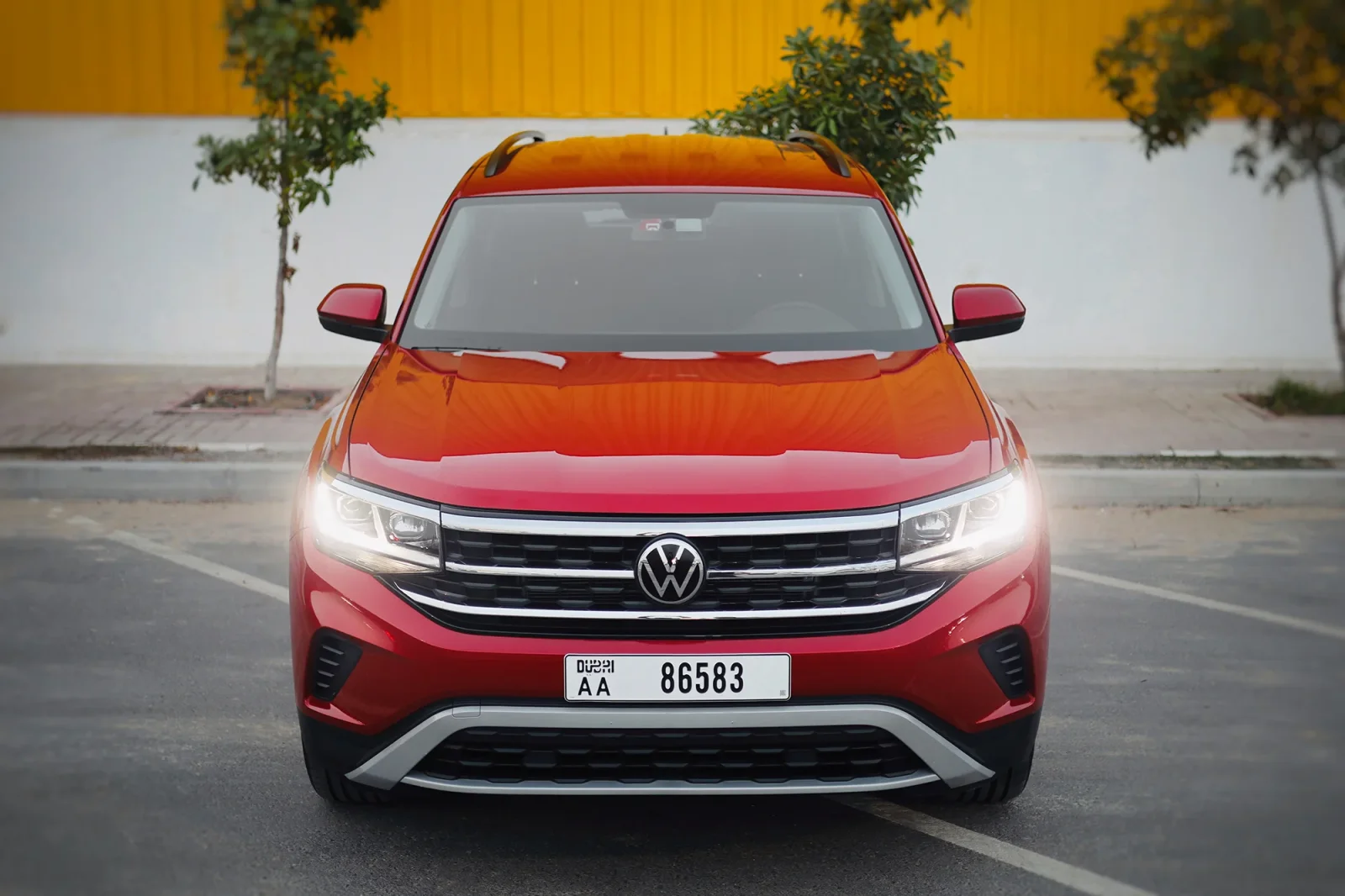 Rent Volkswagen Teramont  Red 2023 in Abu Dhabi - 13 