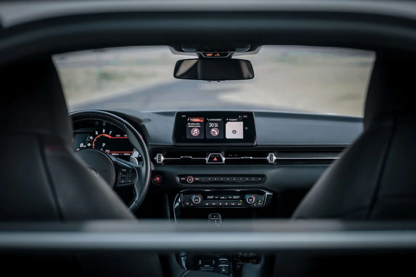 Loyer Toyota Supra  Blanc 2021 en Abou Dabi - 6 