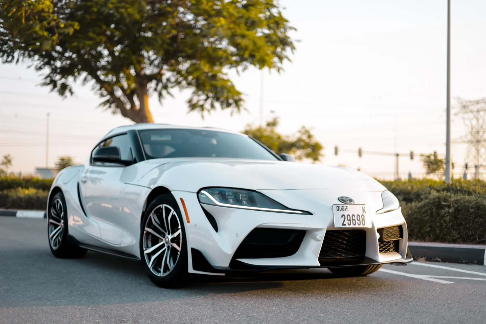 Loyer Toyota Supra  Blanc 2021 en Abou Dabi - 9 