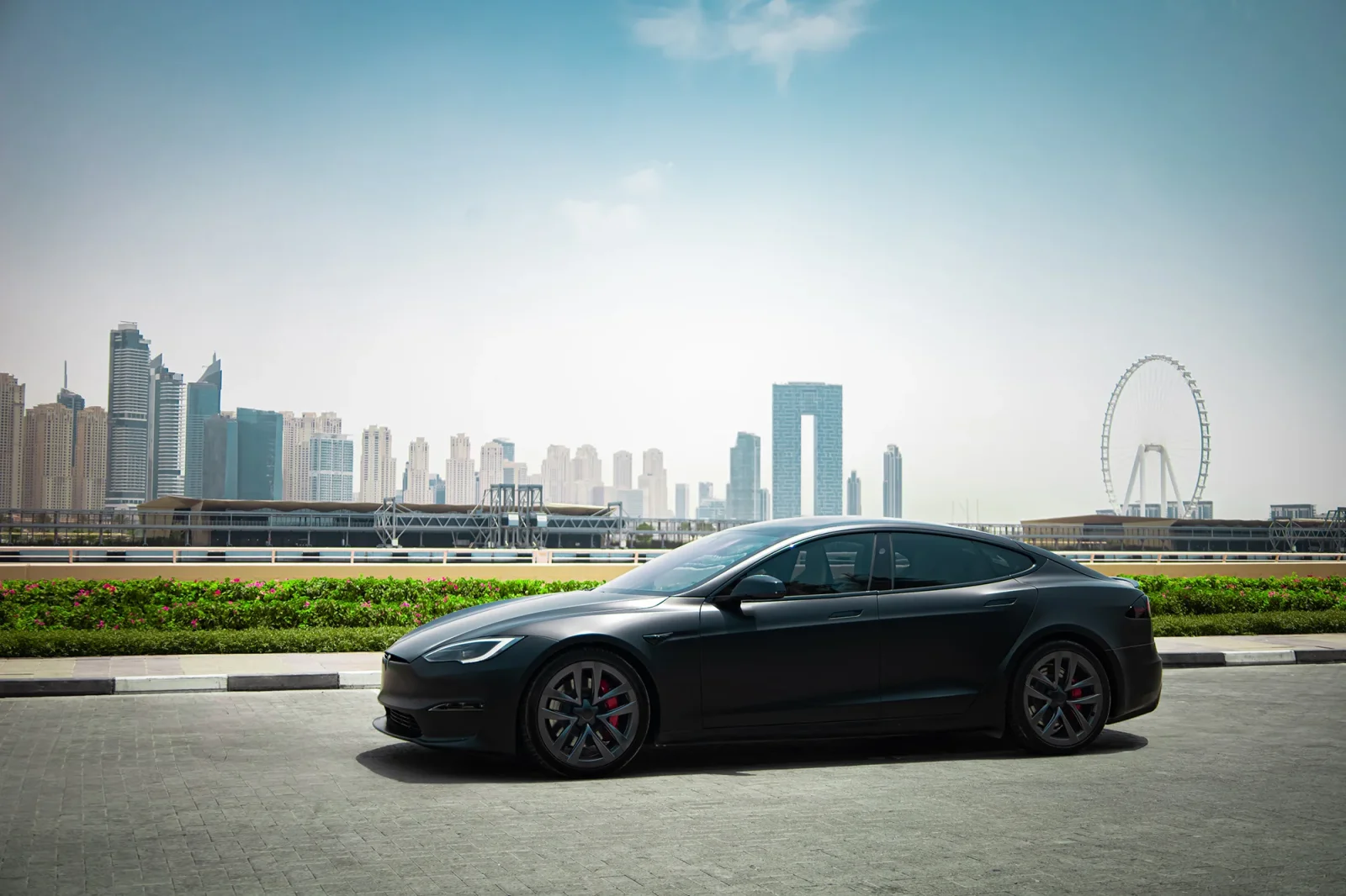 Rent Tesla Model S Plaid Black 2024 in Abu Dhabi - 2 
