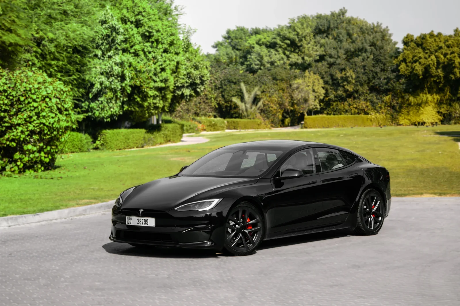 Rent Tesla Model S Plaid Black 2024 in Abu Dhabi - 11 