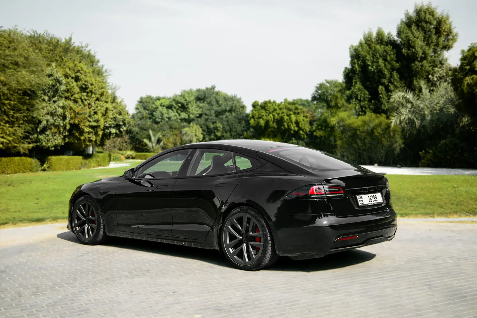 Rent Tesla Model S Plaid Black 2024 in Abu Dhabi - 10 