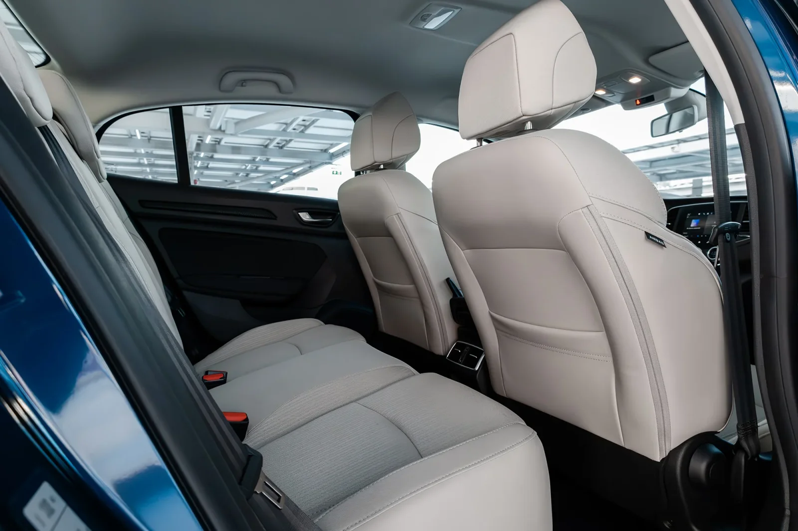 Rent Renault Megane  Blue 2025 in Abu Dhabi - 8 