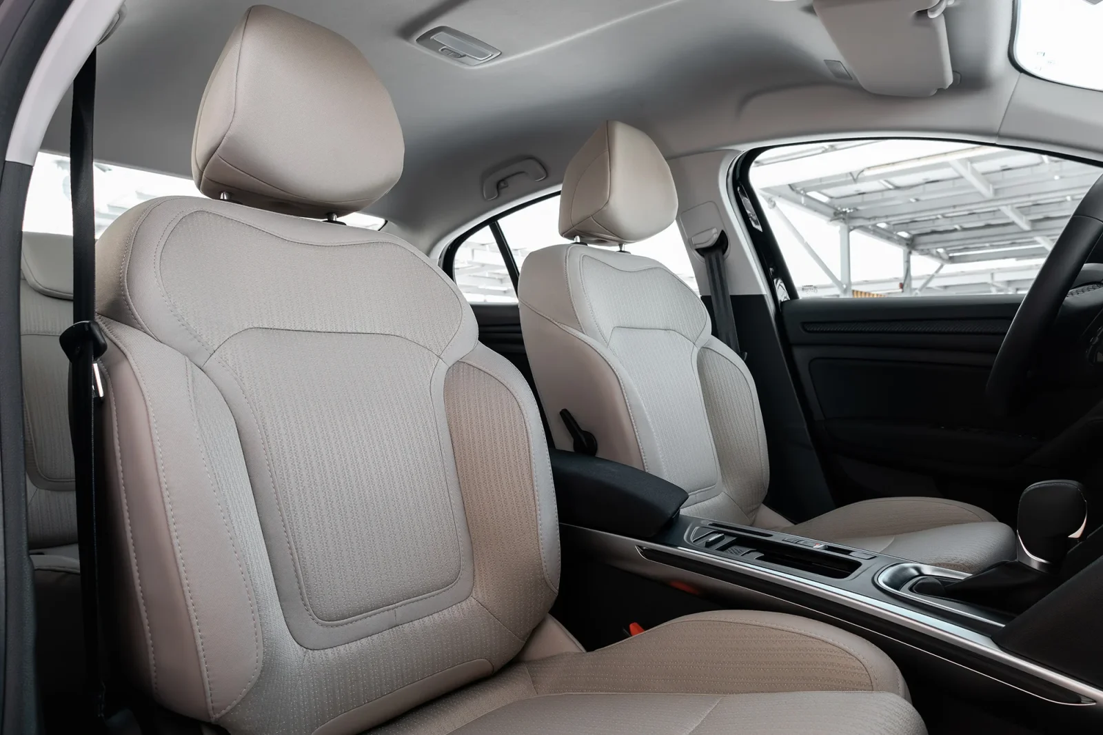 Rent Renault Megane  Black 2025 in Abu Dhabi - 6 