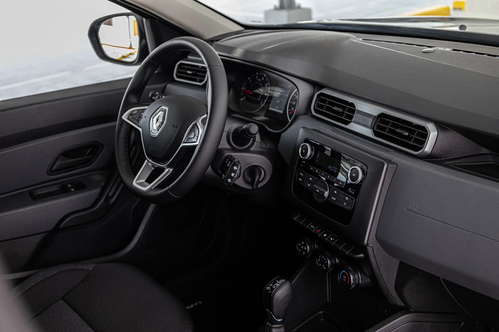 Rent Renault Duster  Grey 2025 in Abu Dhabi - 3 