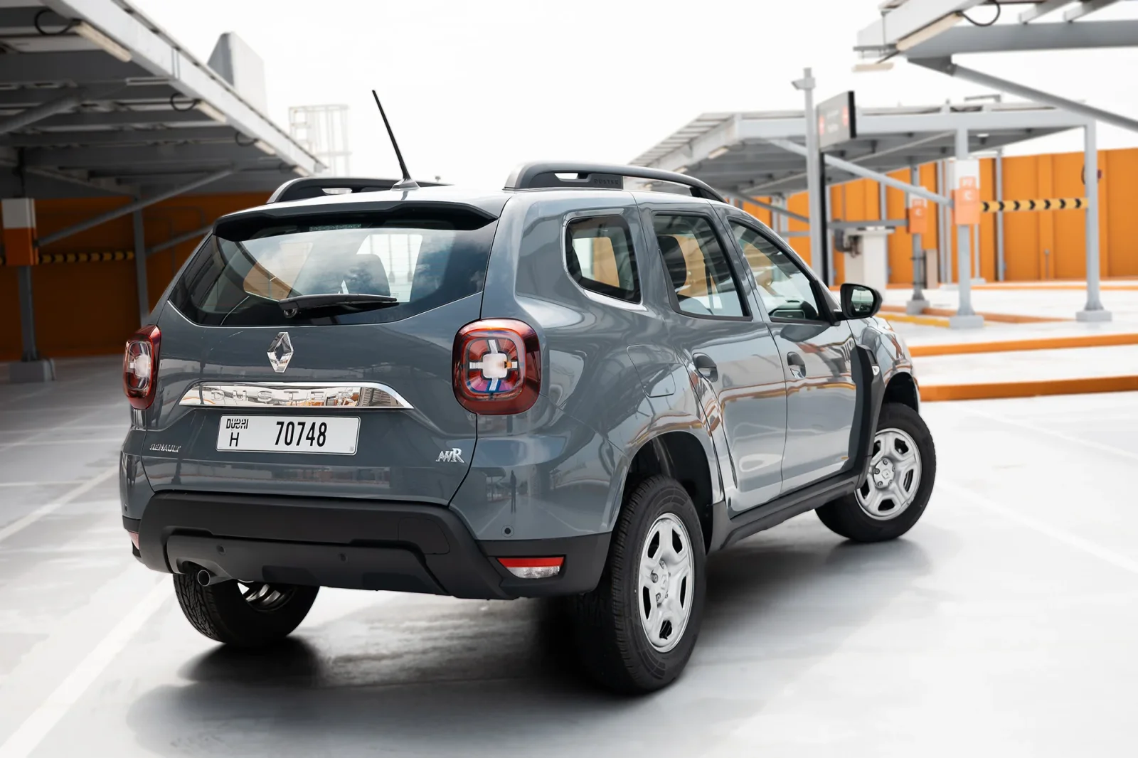 Rent Renault Duster  Grey 2025 in Abu Dhabi - 12 