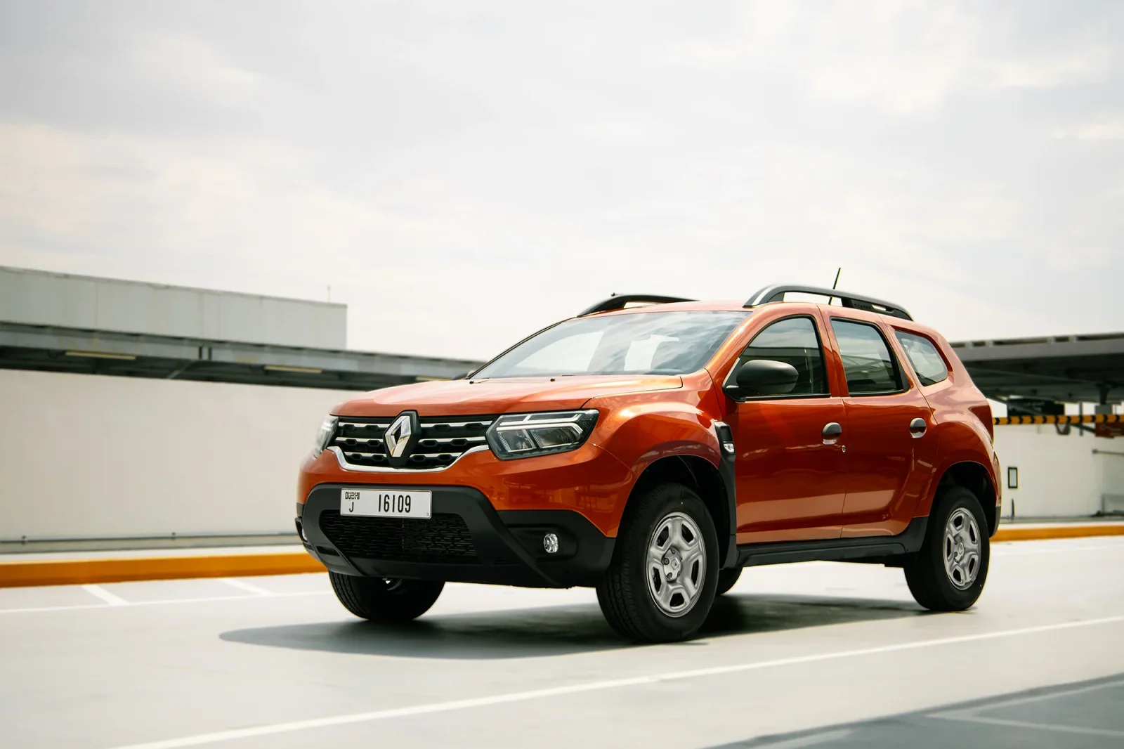Rent Renault Duster  Orange 2025 in Abu Dhabi - 3 
