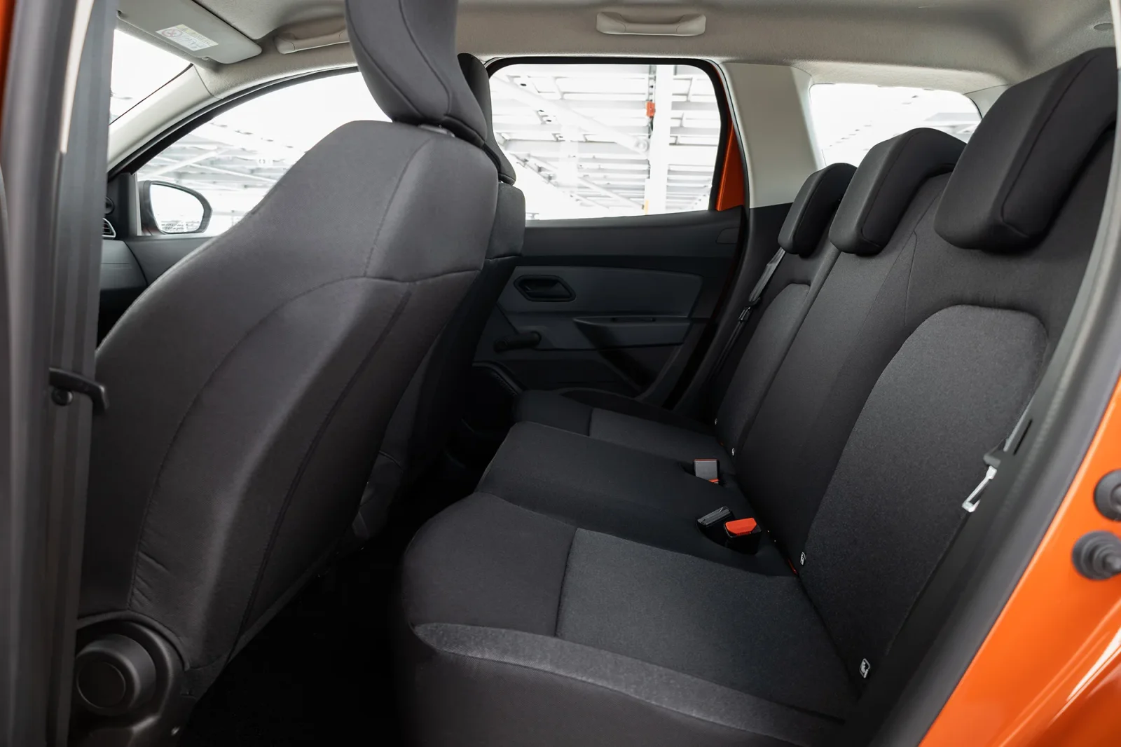Rent Renault Duster  Orange 2025 in Abu Dhabi - 8 