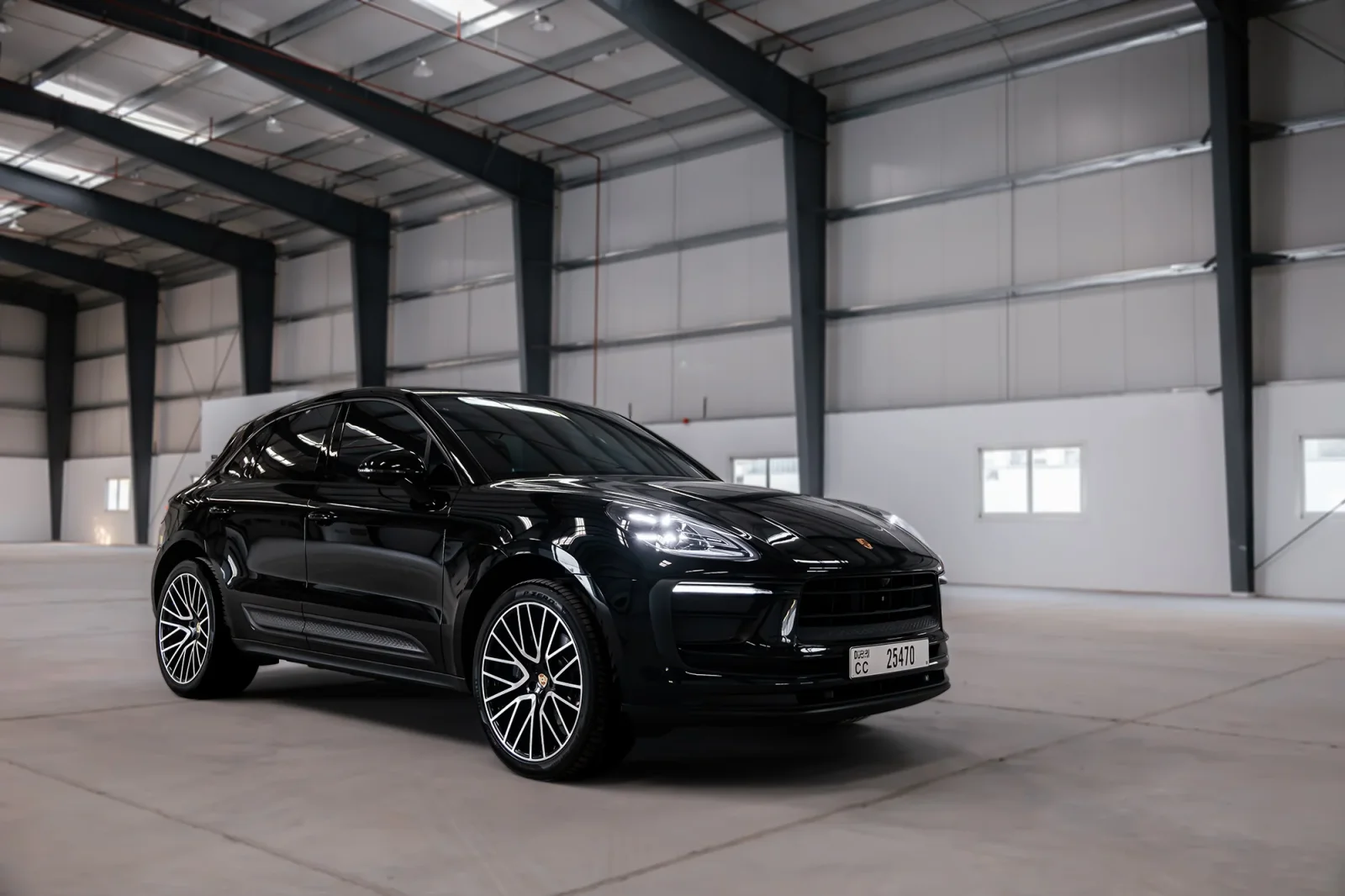 Affitto Porsche Macan  Nero 2024 in Abu Dhabi - 14 