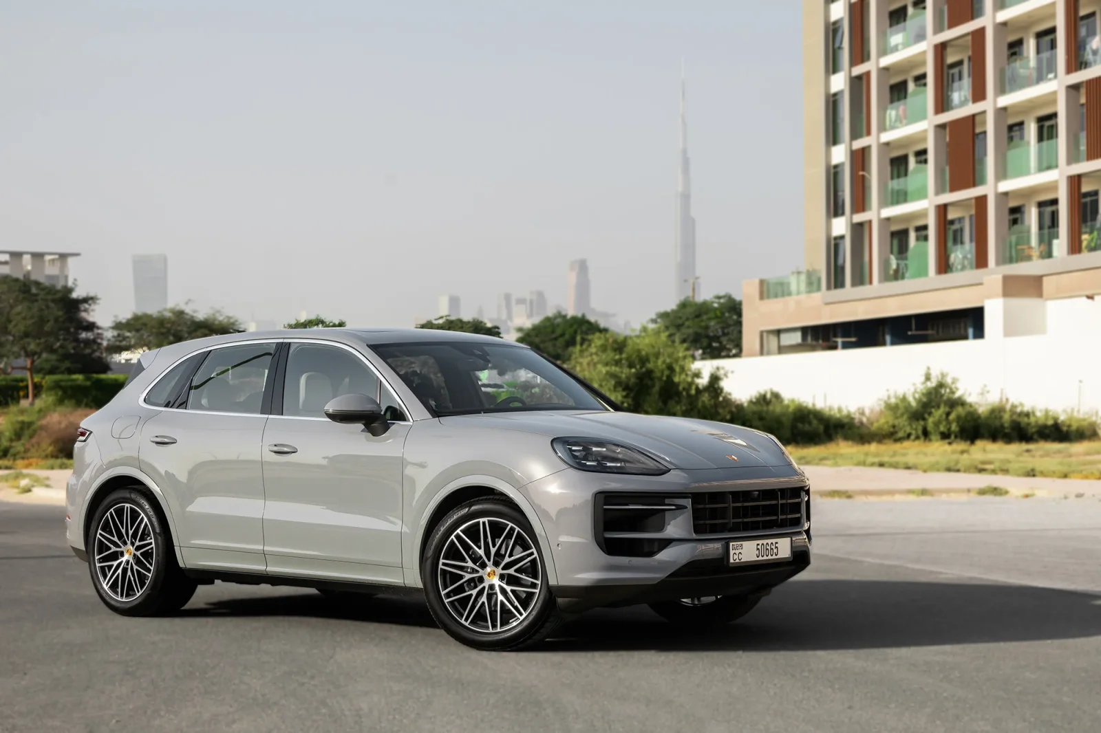 Rent Porsche Cayenne  Grey 2024 in Abu Dhabi - 13 