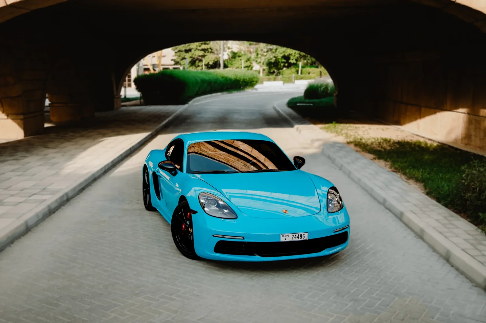 Affitto Porsche Cayman S Blu 2022 in Abu Dhabi
