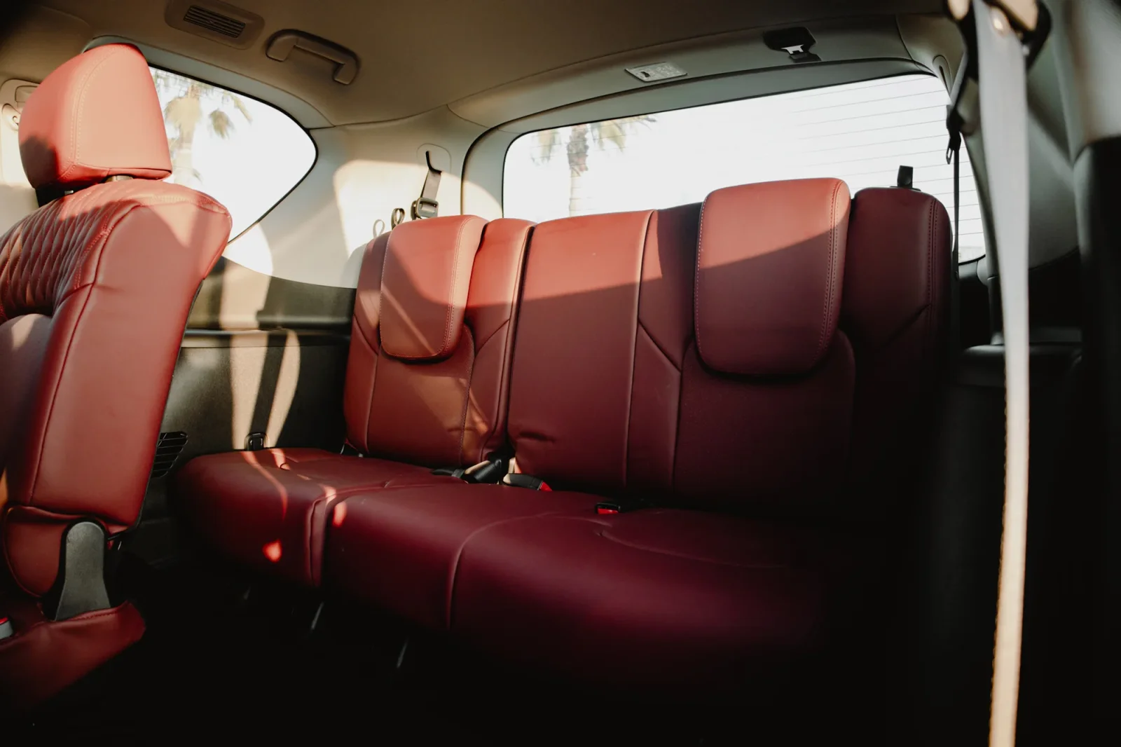 Kiralık Nissan Patrol  Siyah 2024 içinde Abu Dhabi - 9 