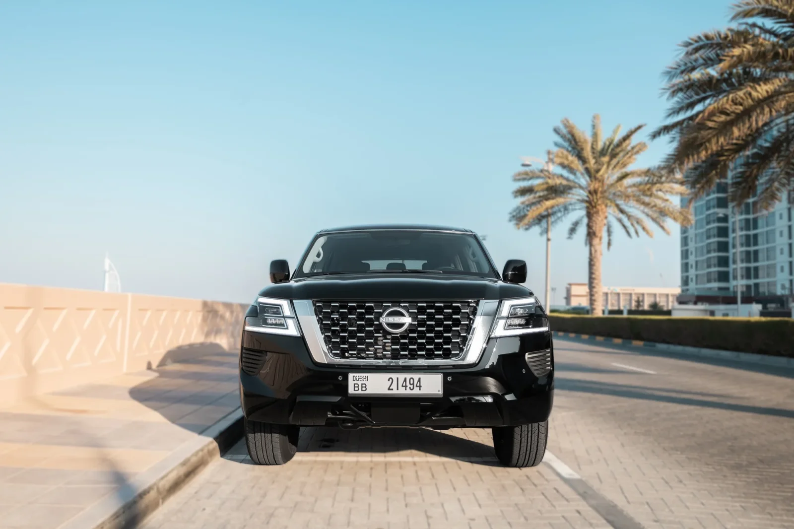 Kiralık Nissan Patrol  Siyah 2024 içinde Abu Dhabi - 2 