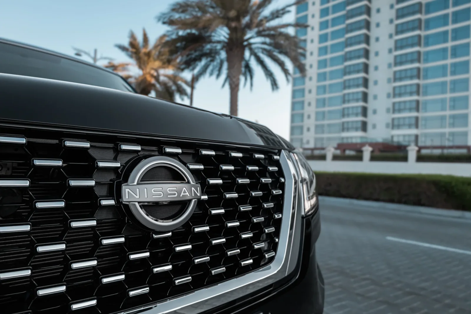 Kiralık Nissan Patrol  Siyah 2024 içinde Abu Dhabi - 14 