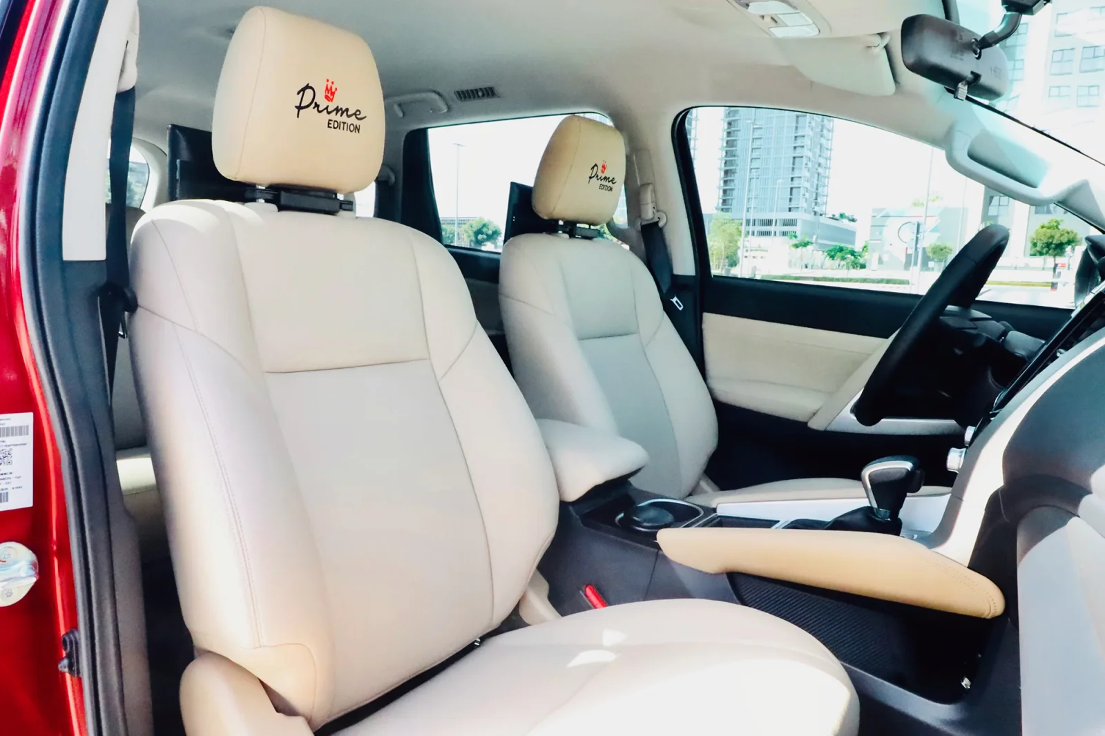 Аренда Mitsubishi Montero Sport  Красный 2023 в Абу-Даби - 8 